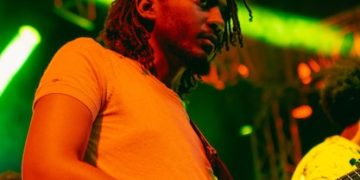 Música Brasileira no Mundo: Artistas que Conquistam o Exterior - Cover Image