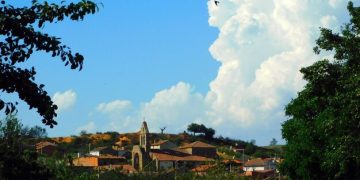 Monumentos Históricos do Brasil: Uma Viagem Imperdível pela Arquitetura e Patrimônio - Cover Image