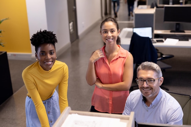 Liderança Feminina no Brasil: Impacto e Estudos de Caso Recentes