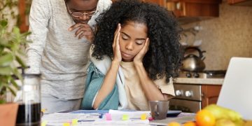 Novo Salário Mínimo de R$1502: Impacto Detalhado no Orçamento Familiar - Cover Image