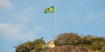 Bandeira do Brasil: História, Cores e Seus Significados Fascinantes - Cover Image